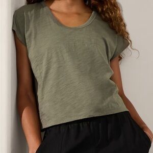 Athleta NWT Classic Slub Scoop Neck Tee, Moss Green, Size Small